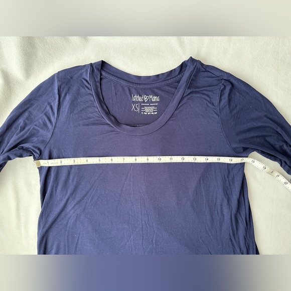Latched Mama 3/4 Sleeve Scoop Neck Nursing Top 2.0 - Navy Blue XS . - Picture 4 of 9